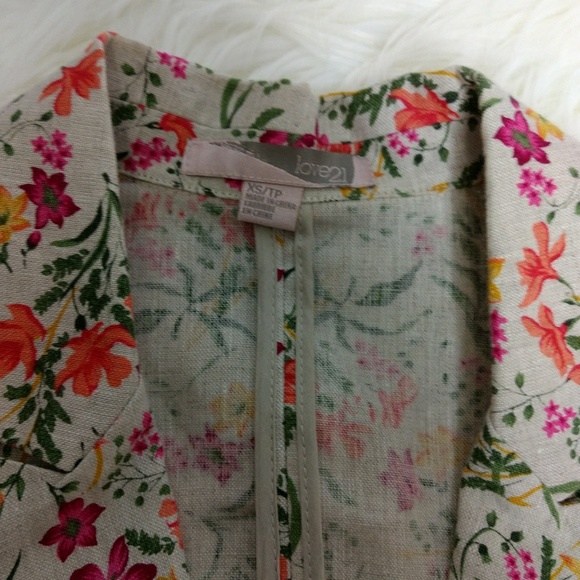 Blazer - Picture 3 of 6